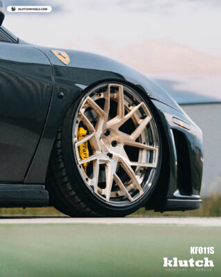Close-up of KF011S forged wheel fitment on Ferrari F430 – brushed finish with yellow brake caliper