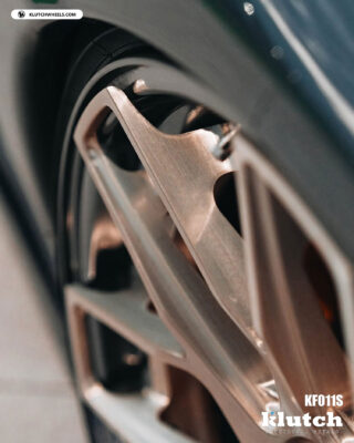 Macro detail of KF011S step-lip forged spoke design – CNC-machined precision by KlutchWheels